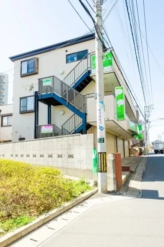 塚田駅西口1分 不動産屋さんの2階です!